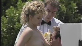 Jacqueline takes off her clothes for a pussy craving lover