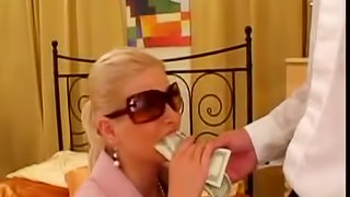 Striking blonde lass getting hammered hardcore for money