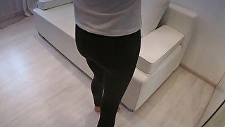 Sucked In Leggings And Let Herself Fuck On The Couch