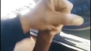 Watch me cumming in my car. It’ll get you wet and squirt 
