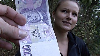 Czech amateur Ingrid sucks off cock outdoors for quick money