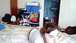 Nerdy skinny girl makes a morning sextape with her bf