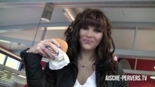 Public Blowjob inside Burger Store with tasty Cumshotburger