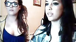 Two sexy girls chatting on a stickam