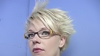 Short haired blonde chick really knows how to deep throat