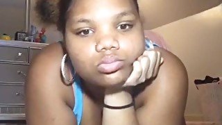 Young chubby ebony on webcam in solo video