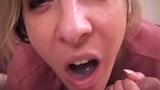 Salacious cougar delivering tantalizing blowjob before swallowing cum in her mouth