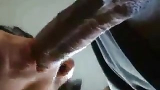 Fucking a brunette MILF and giving her a facial