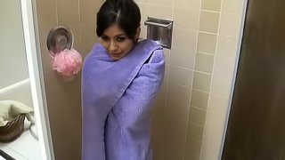 Bathroom penetration session for one of the hottest Latinas ever