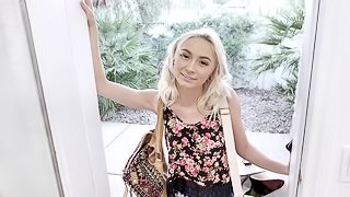 Blonde Zoey Monroe finally agrees to suck his dick in POV
