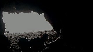 En la Playa, Dentro de la cueva
