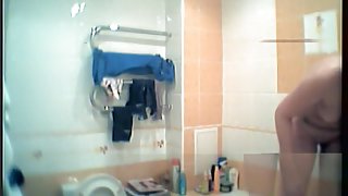 Brunette Czech doll spied in shower by her own roommate
