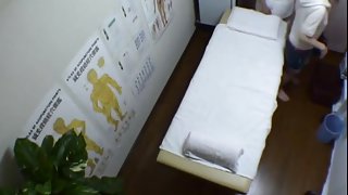 Skillful masseur doing Japanese pussy massage voyeured
