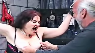 Fat babe with huge boobies wants to have anal game