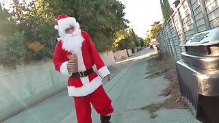 Homeless Santa Fucks Wendie