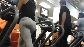 gym big booty latina 2