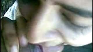 Dirty cum loving Indian college girlfriend gives head