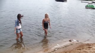Autumn & Grace & Molly & Olie & Savannah in group sex with nude students in the outdoors