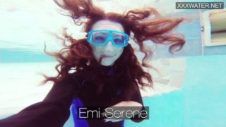 Hot underwater pool masturbation of Emi Serene