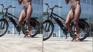 Naked bike ride in San Francisco! undressing outside for everyone to see
