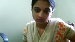 Crazy Amateur video with Indian, Downblouse scenes