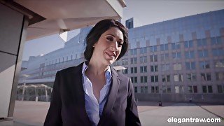 Eloa Lombard gets her pussy filled with a stranger's penis in the office