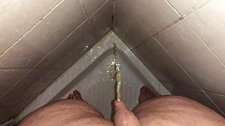 Bbw guy with small dick peeing in the shower - HugeFluffy99