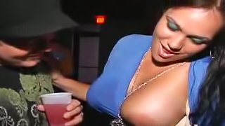 Magnificent Babes Go Extremely Hardcore At A Club
