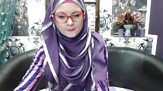 Super skinny college girl in hijab