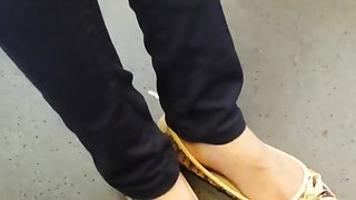 NICE FEET IN TRAIN2