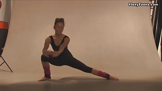 Mashka Pizdaletova - Gymnastic Video part 1