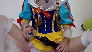 SNOW WHITE big dildo and fist cosplay