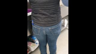 Step mom has a hole in the jeans get fucked by step son without protection near dad 