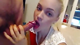 Hungrygames: blonde does blowjob
