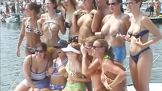 Boner Popping College Babes Tease With Their Sexy Bodies