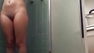 girl tapes herself naked in the shower