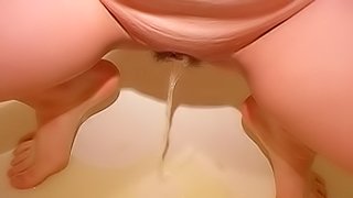 Watch a pussy piss in a hot video