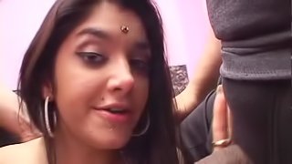 Indian Teen Gets A Facial After Being Fucked
