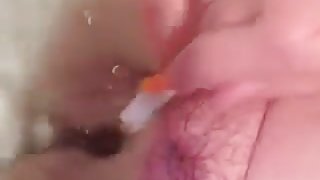 My friend shaving her cunt