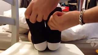 Tickling my girlfriend Feet oiled Part 1