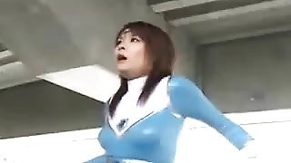 Sexy Asian super hero was caught and tortured by her enemie