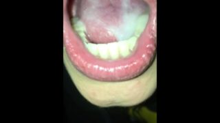 Close up tonguejob big cumshot in mouth