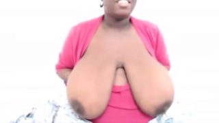 Thick Ebony With Massive Tits Webcam