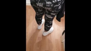 Step mom doesn't wear panties under leggings and fuck step son 