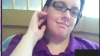 Dude has cybersex with a chubby nerdy girl and talks dirty