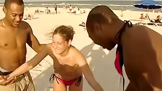 Amateurs at the topless beach have nice tits caught on camera