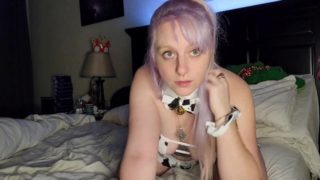 Cute cow slut alt girl teases in her new lingerie 