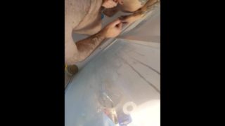Stepsister in shower sex - sorellastra scopata in doccia