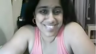Pretty 40yo Desi Aunty Prolapses Her Phat Ass on Cam