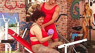 Hairy bush bbw grandma enjoys rough big dick fucking at the gym by her fitness coach